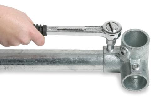 Kreuzverbinder mit 1 Mitteldurchgang + 3 Abgänge